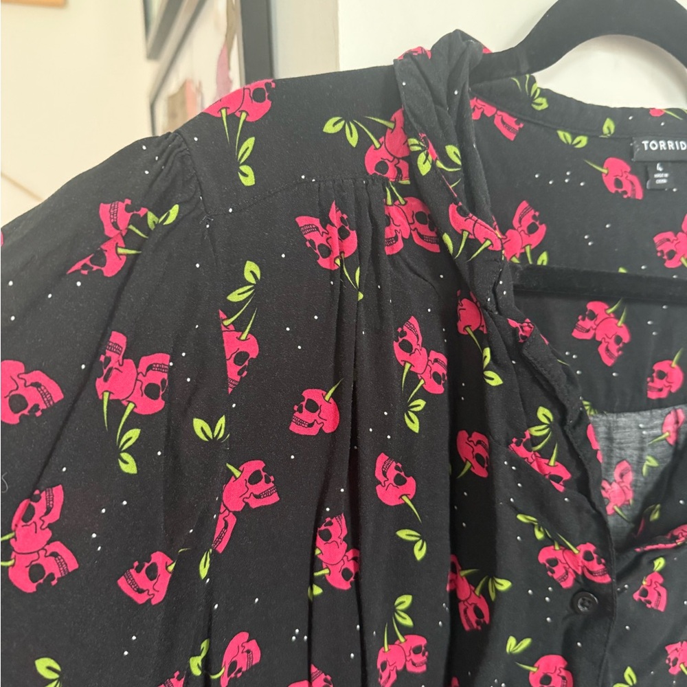 Torrid Black Blouse with Pink Floral Skull Design - Picture 2 of 2
